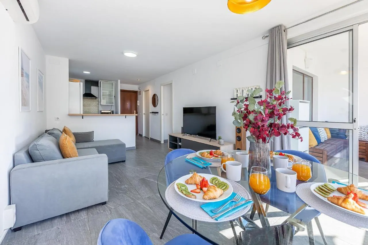 797 Holiday Rentals - Acogedor Apartamento Para 3 Con Piscina Benalmádena 0*,  Spanje