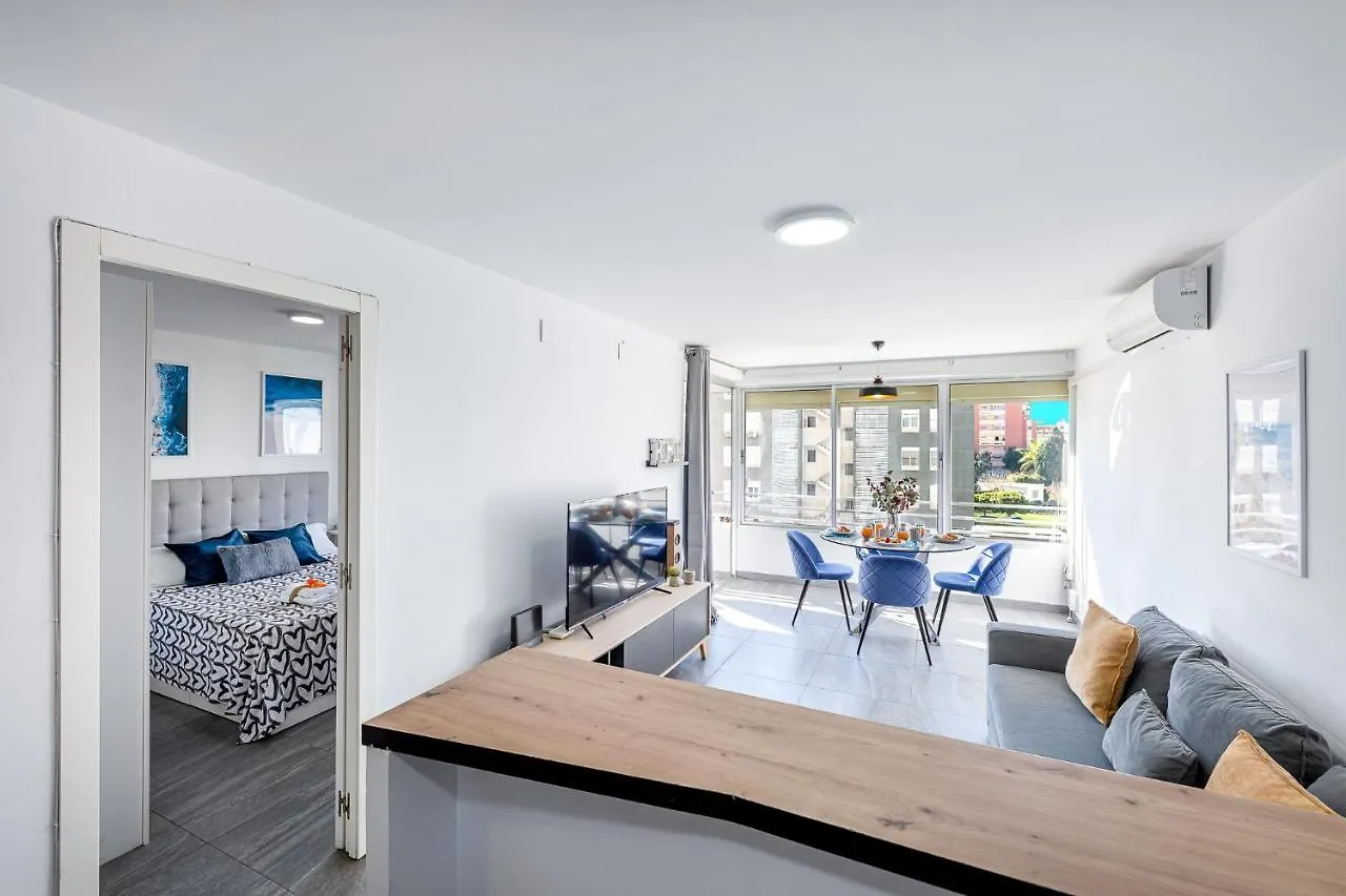 797 Holiday Rentals - Acogedor Apartamento Para 3 Con Piscina Benalmádena